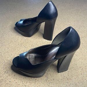 Pelle Moda Amelia Black Platform Stiletto Open Toe High Heels 7